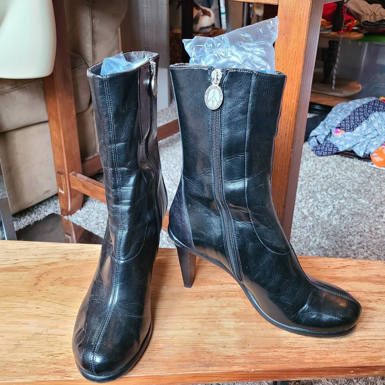 Donald Pliner Women's Black Boots
