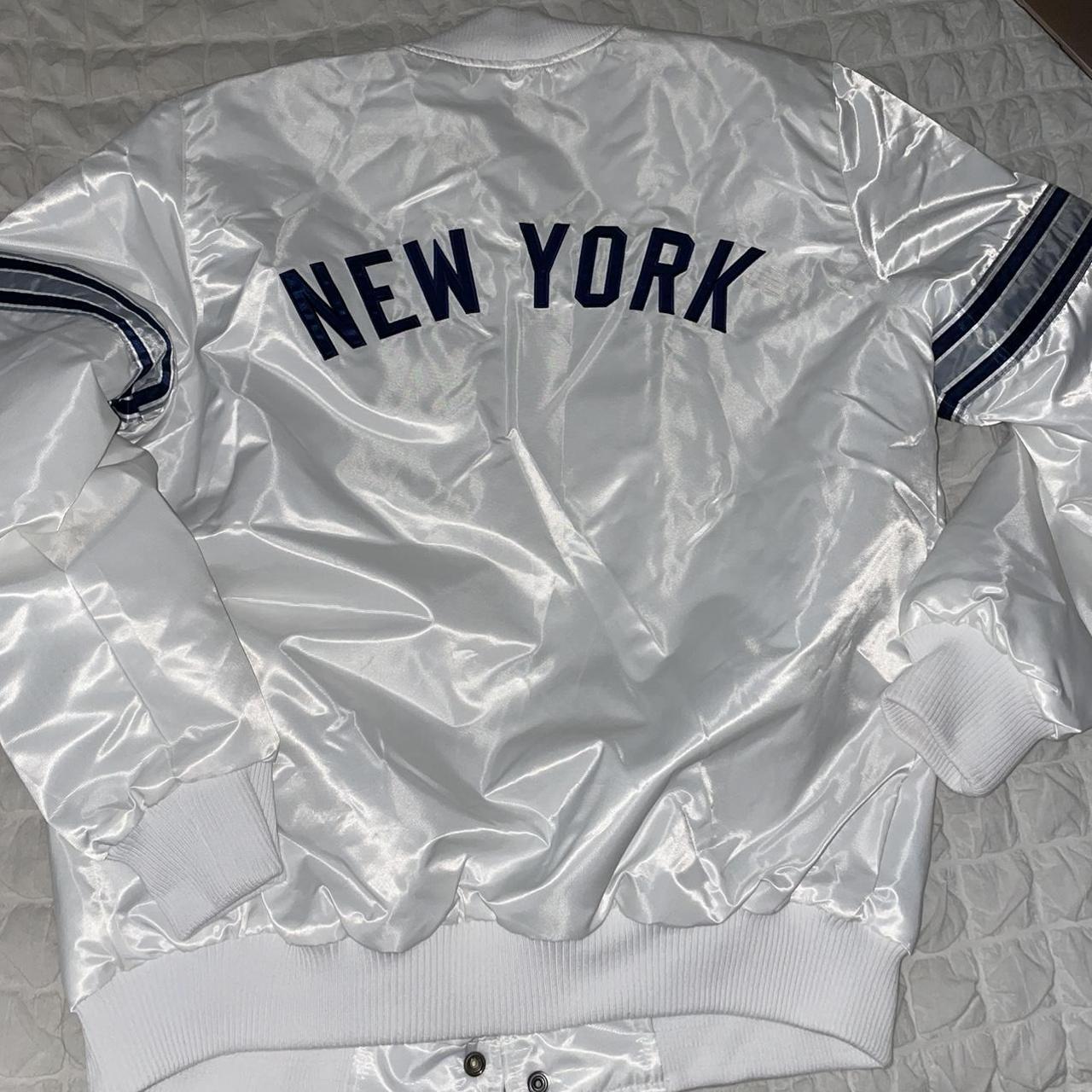 NY YANKEES VINTAGE STARTER TOP (NIKE) Size XL fits - Depop