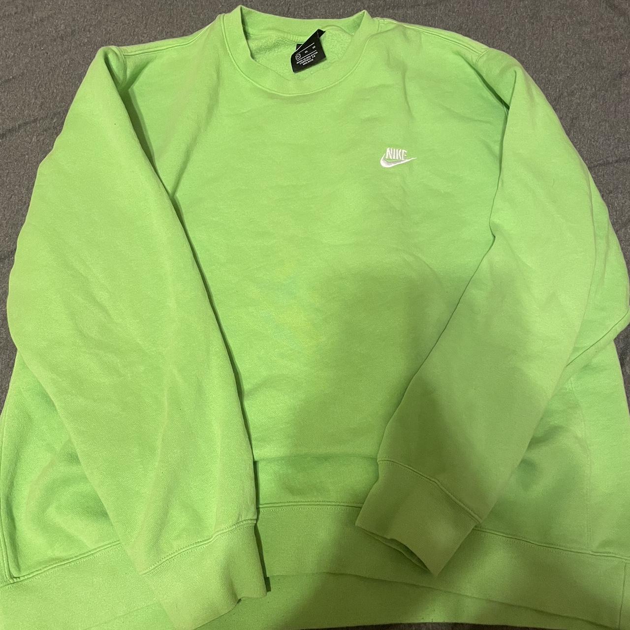 Nike Women's Green and White Sweatshirt | Depop