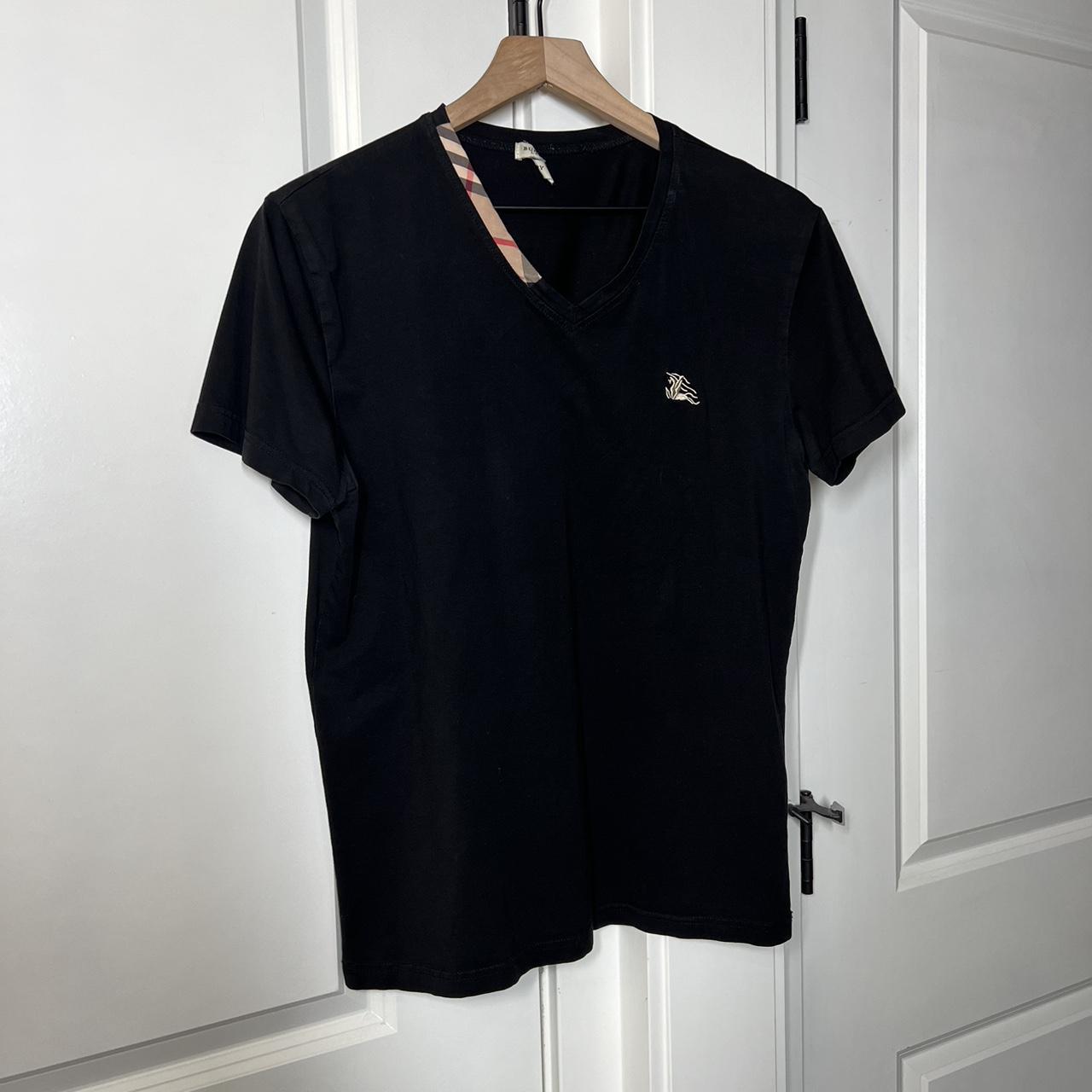 Burberry v-neck tee - Depop