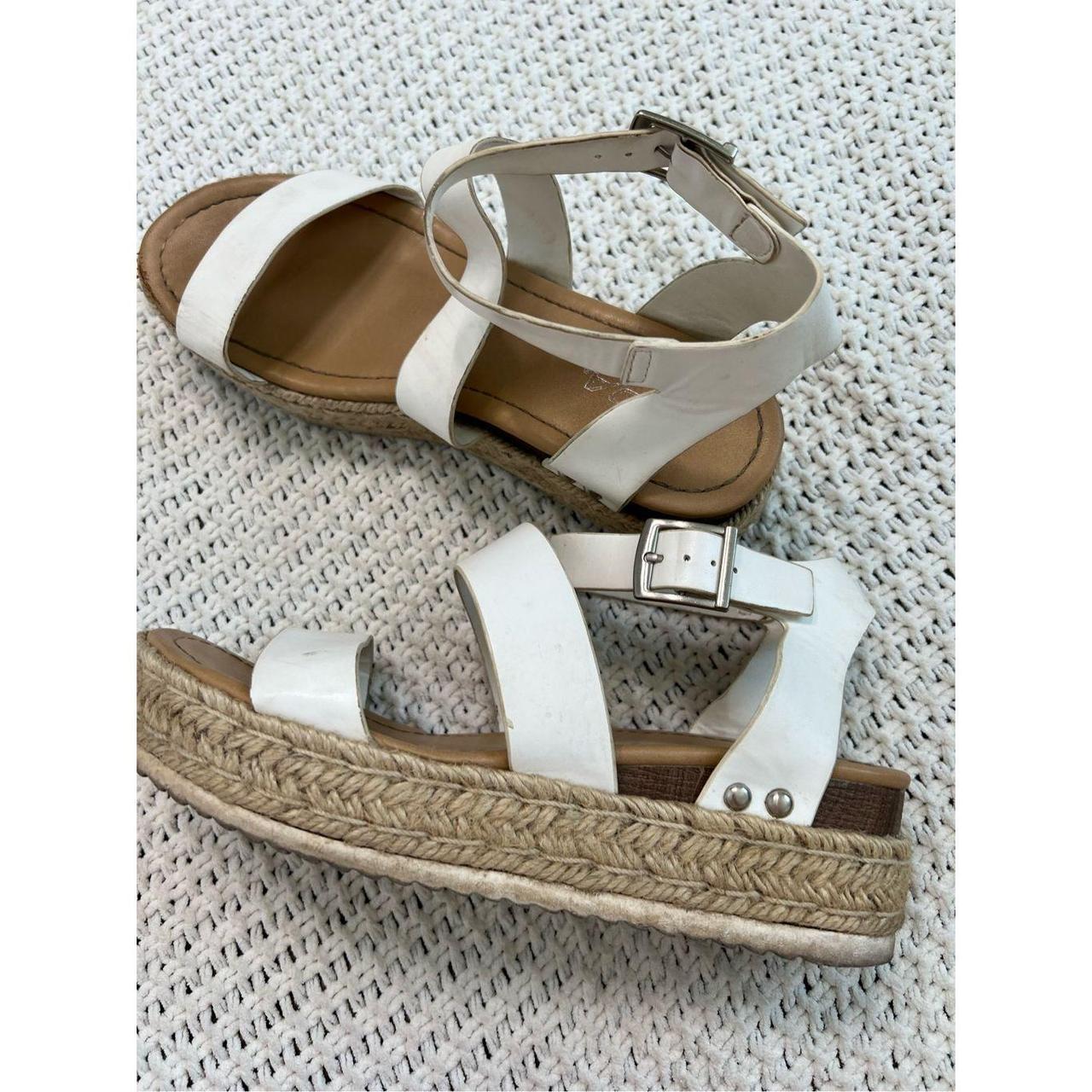 Soda bryce hot sale sandal