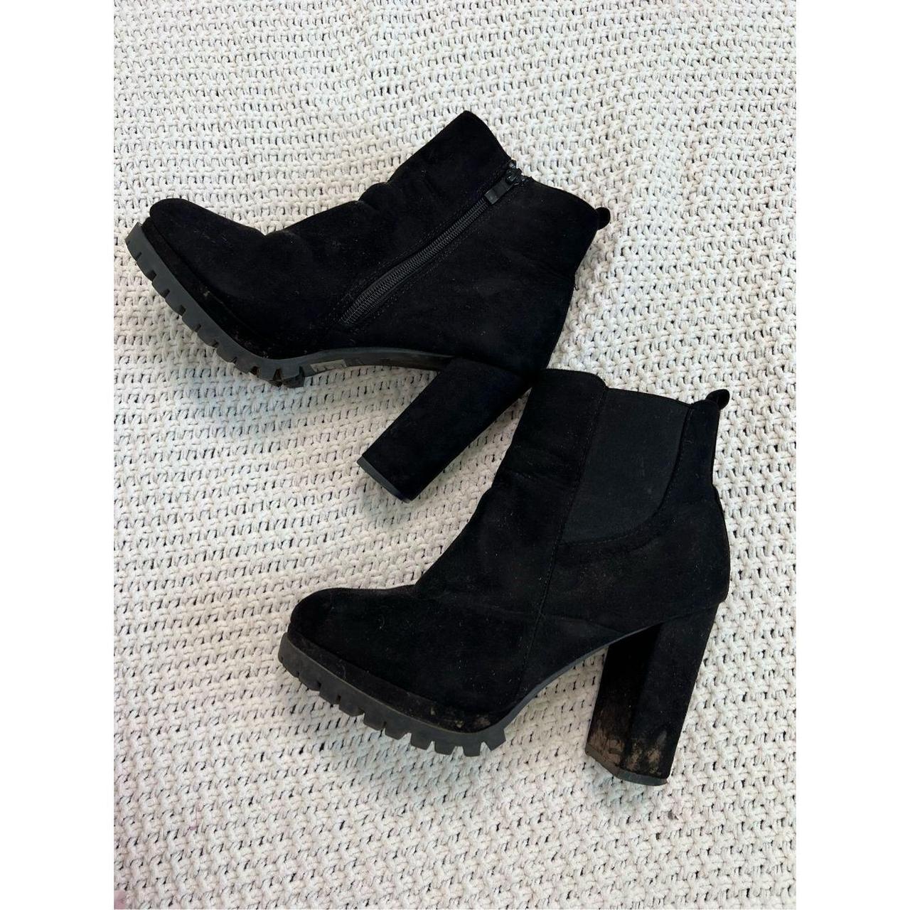 Top moda 2024 black booties