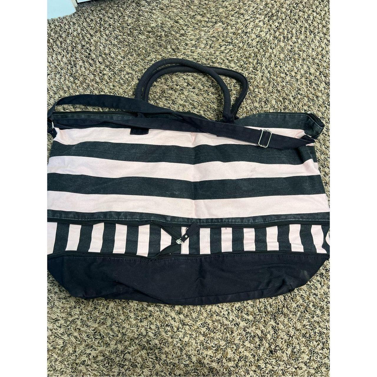 Victoria's Secret Beach Tote Bag Smoke free home - Depop