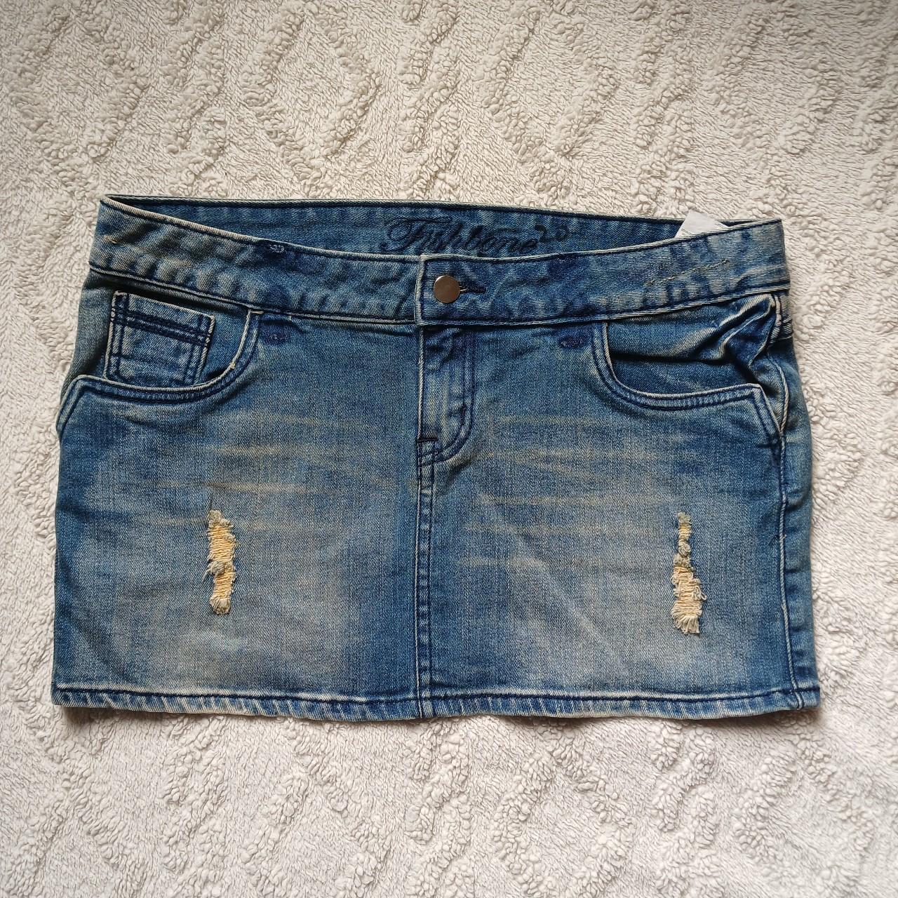 item listed by aesthetics_by_em
