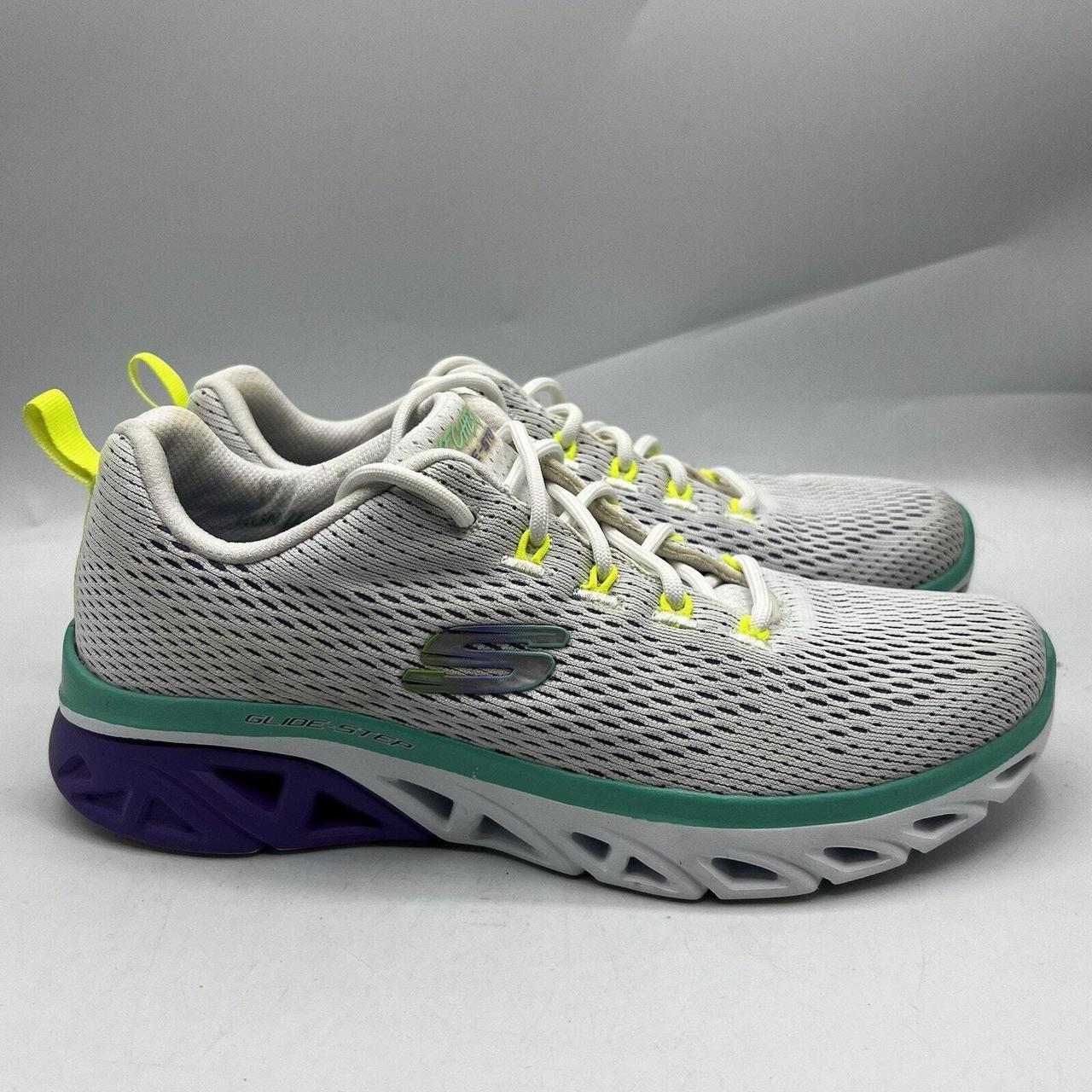 size 7 skechers