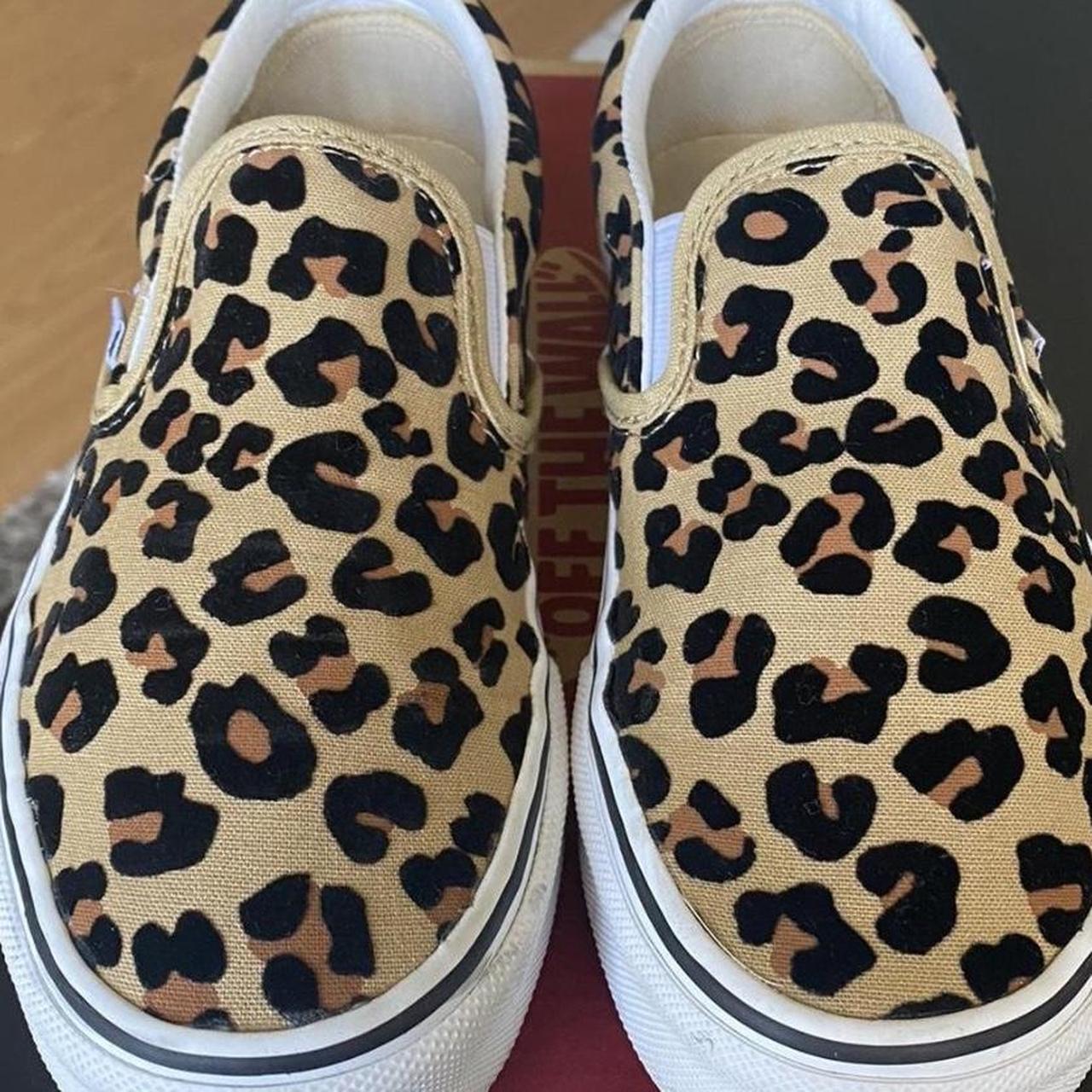 Leopard on sale vans journeys