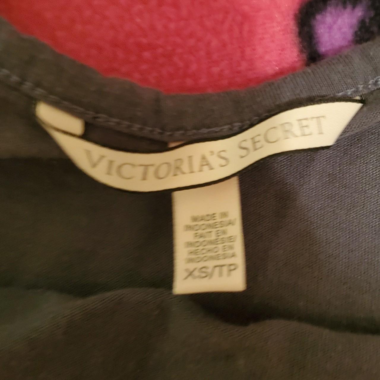 Victoria's Secret Women's Grey and Pink Vest | Depop