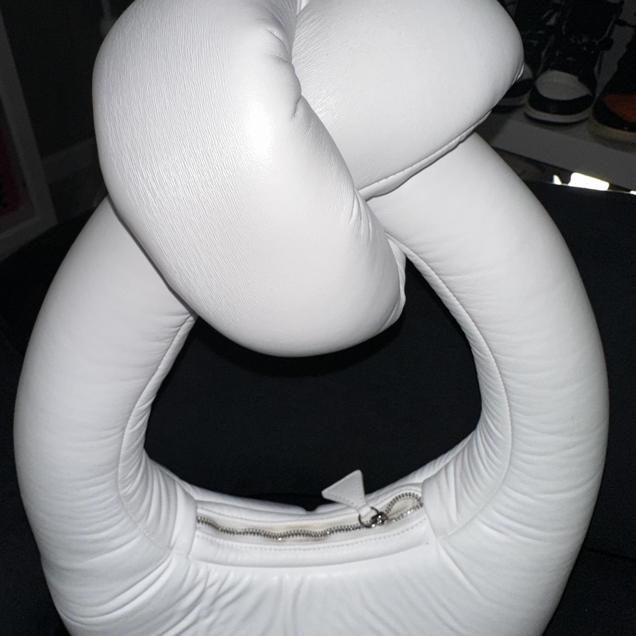 A.W.A.K.E Mode Women's White Bag (2)