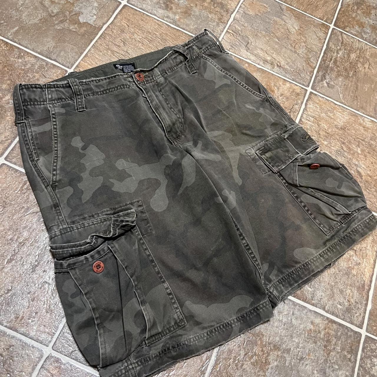 item listed by muttvntg