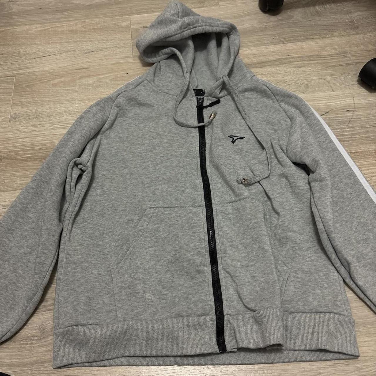 item listed by itzzsofia