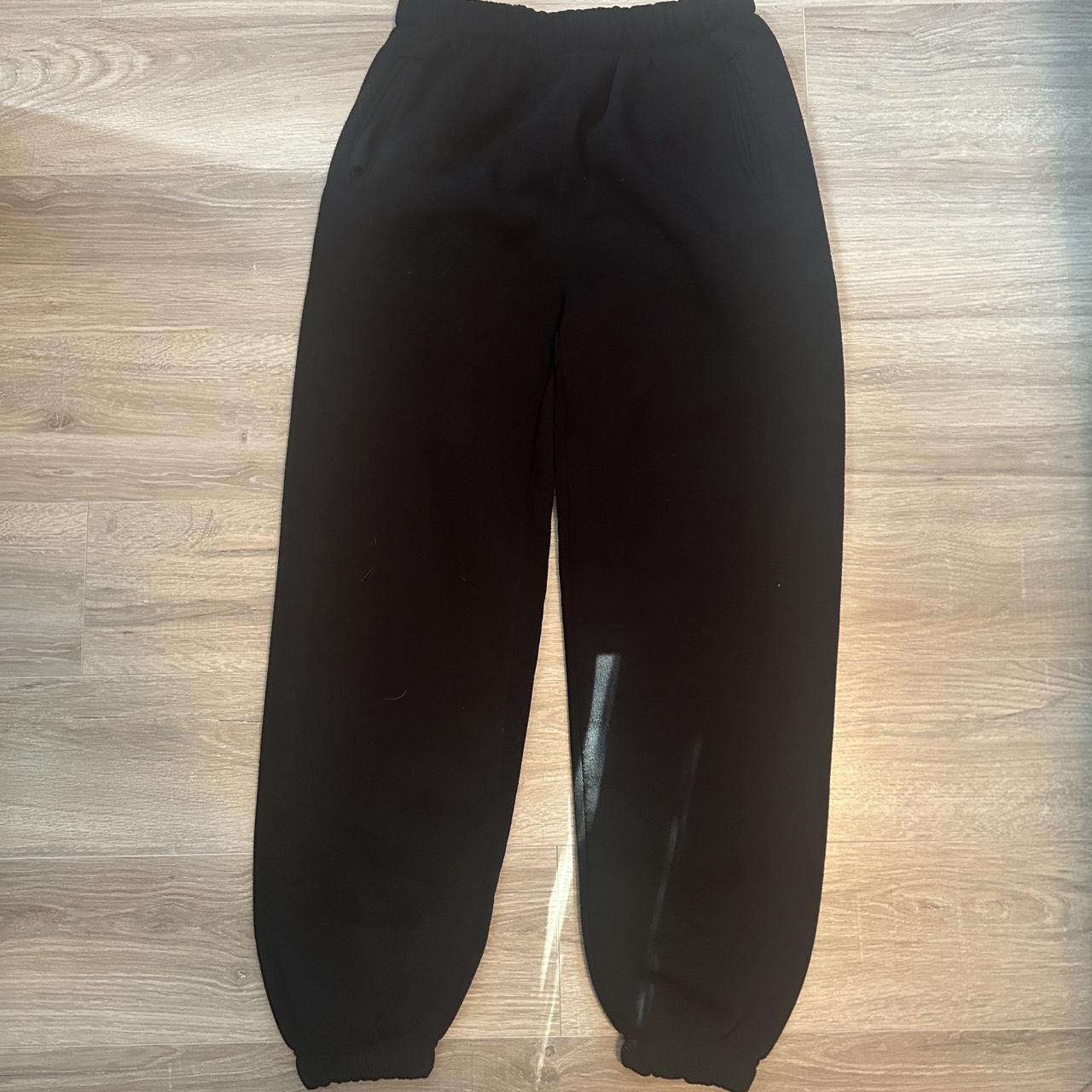 item listed by itzzsofia