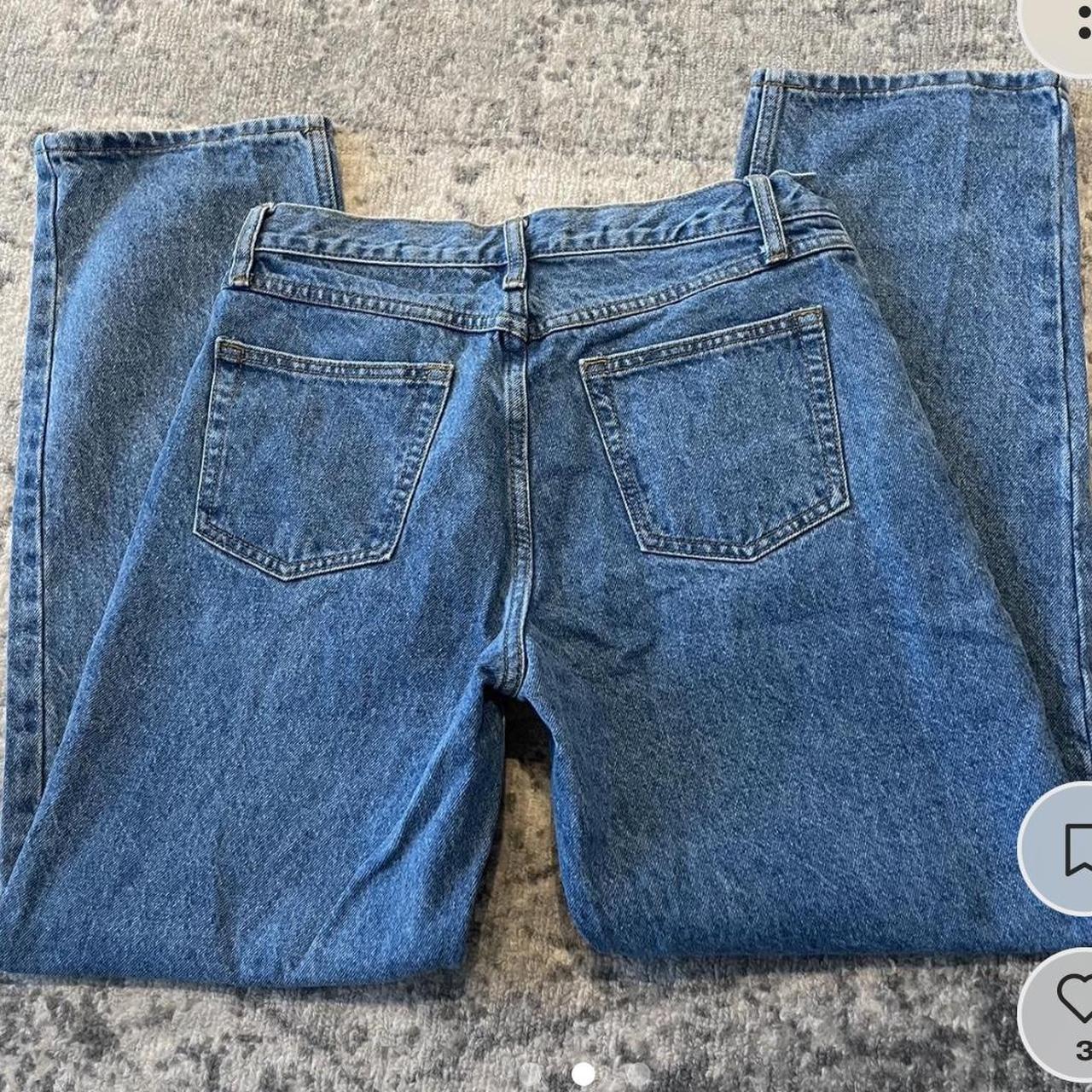 Brandy Melville eliana medium wash jeans Fits size... - Depop