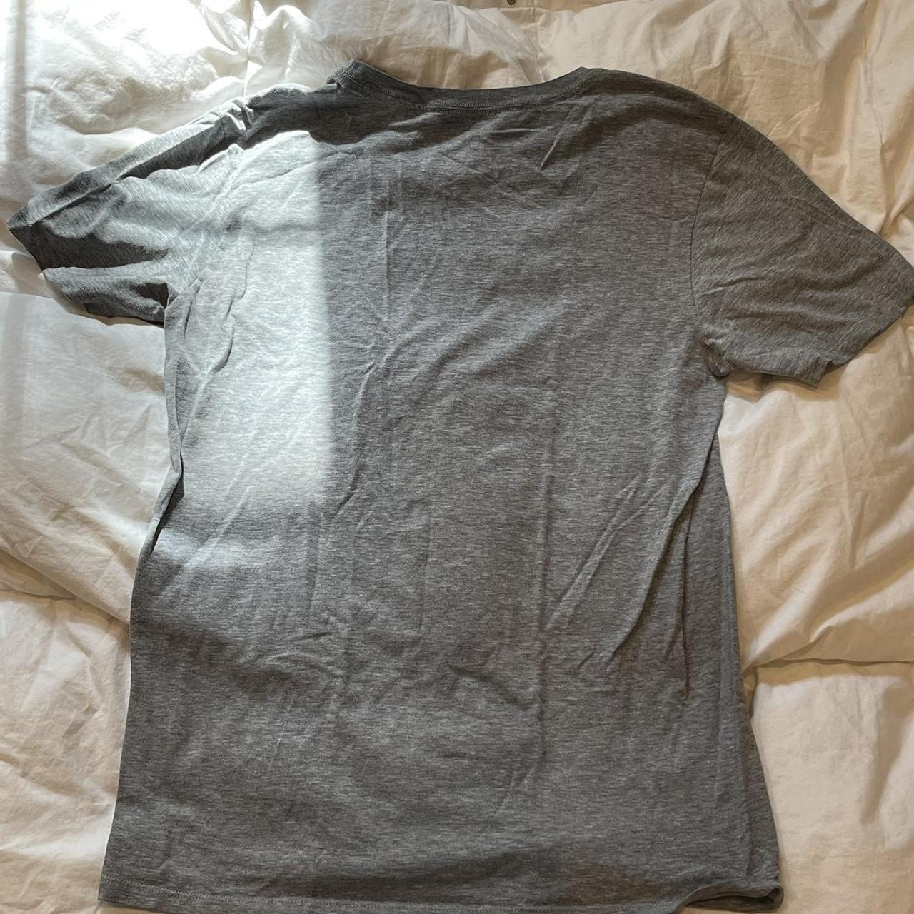 light grey nike shirt