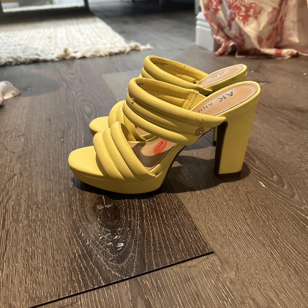 Anne Klein Women's Yellow Courts (3)