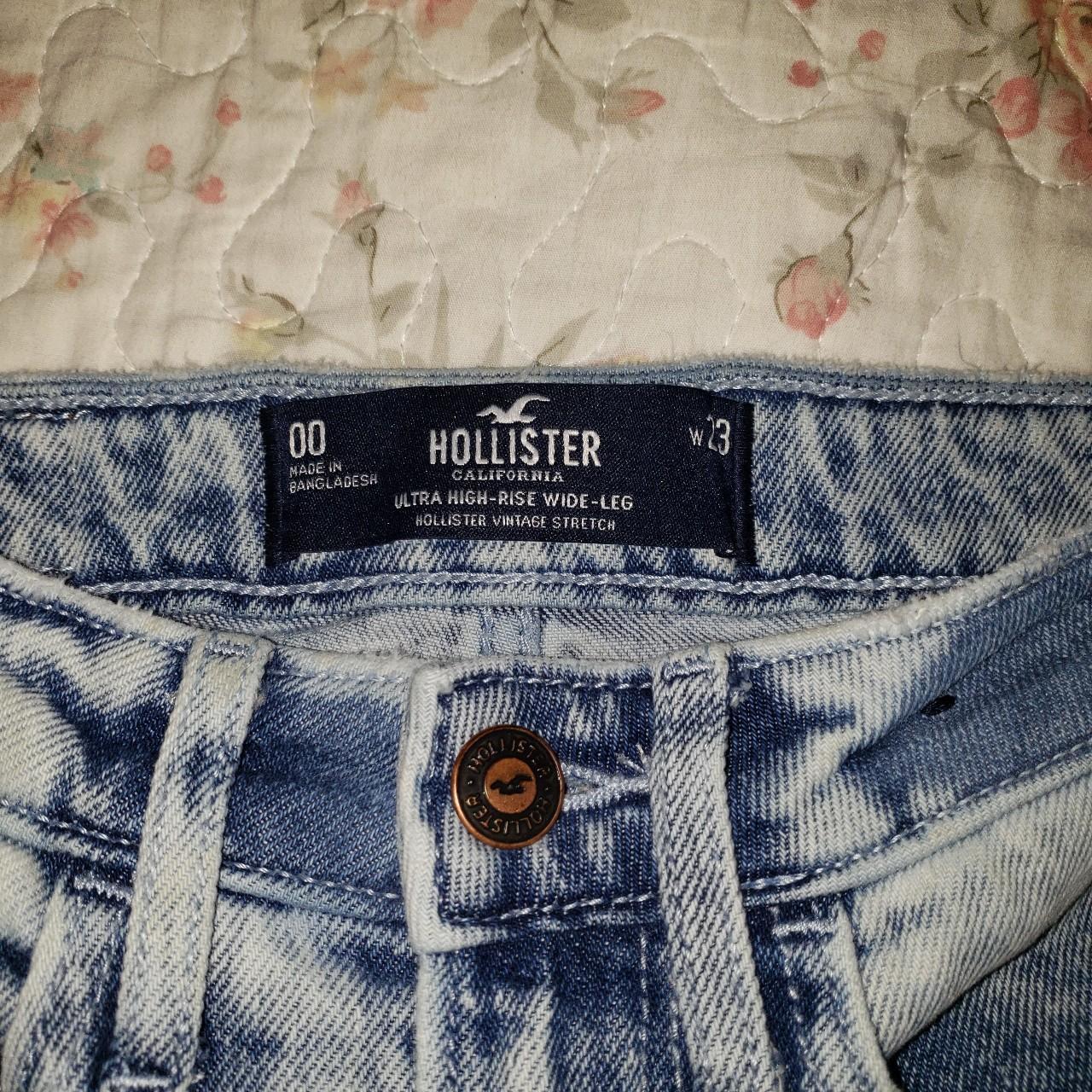 Hollister Vintage Stretch Ultra High Rise sz 00 w23 - Depop