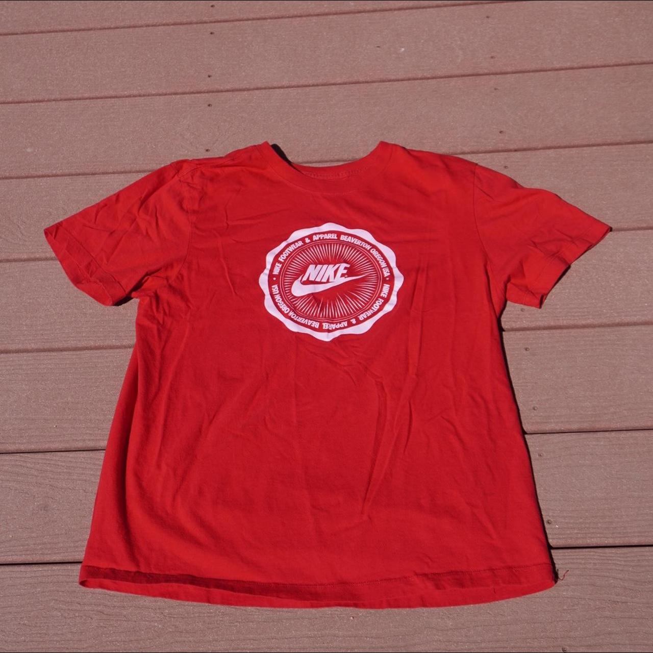 red nike women's apparel