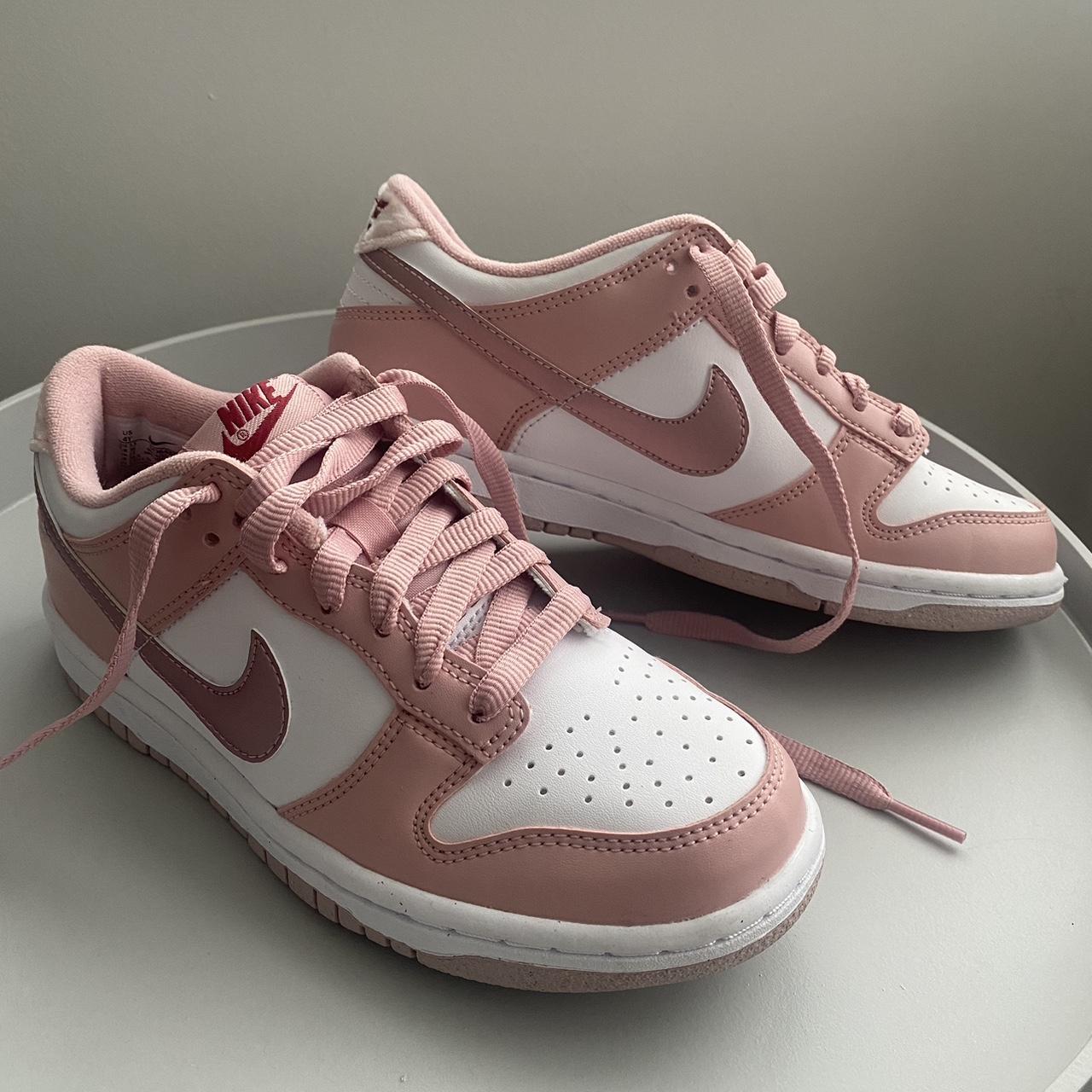 Nike Women's Pink and White Trainers | Depop