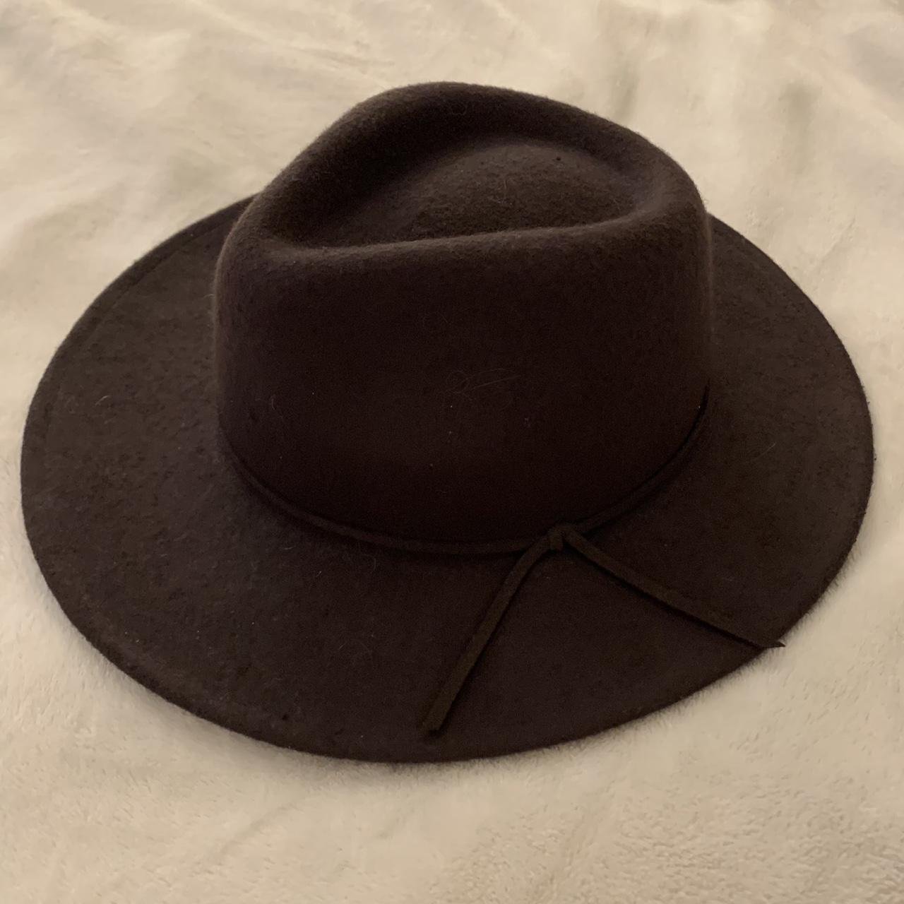 Chocolate brown cowboy 22 in 55- 56