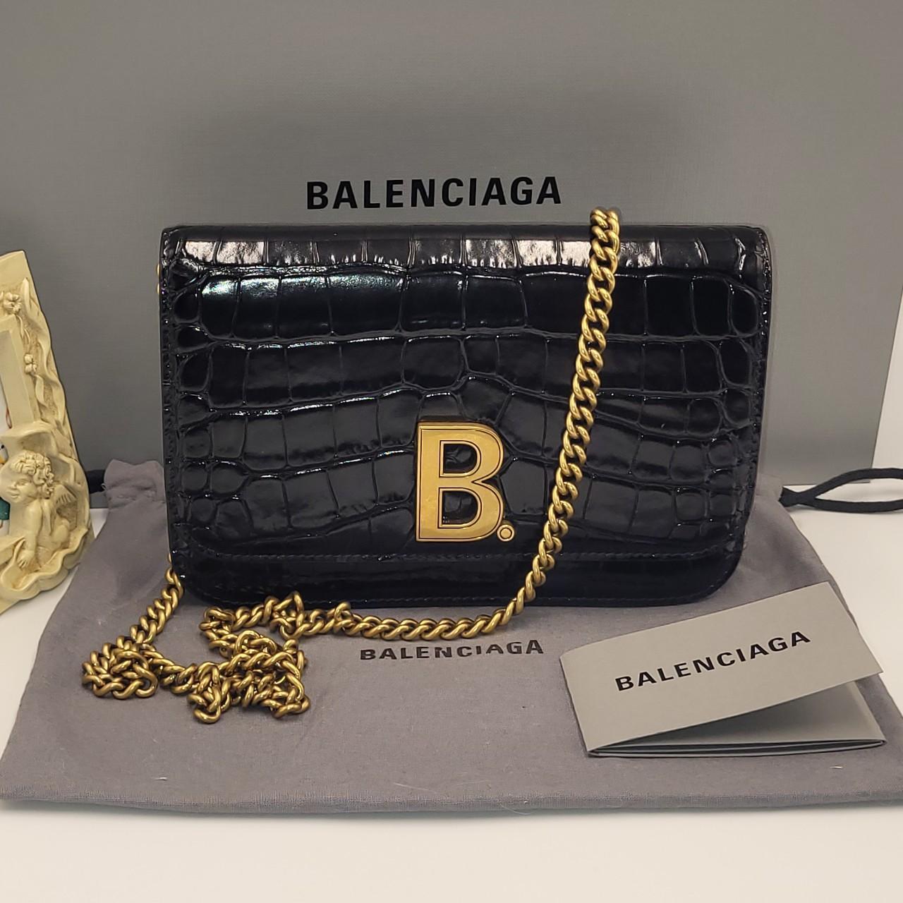 Balenciaga best sale b dot