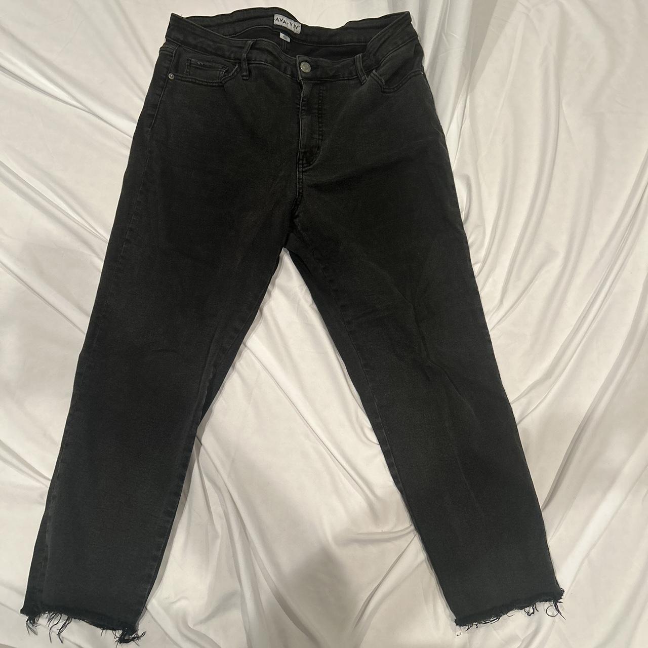 item listed by lexis_looks