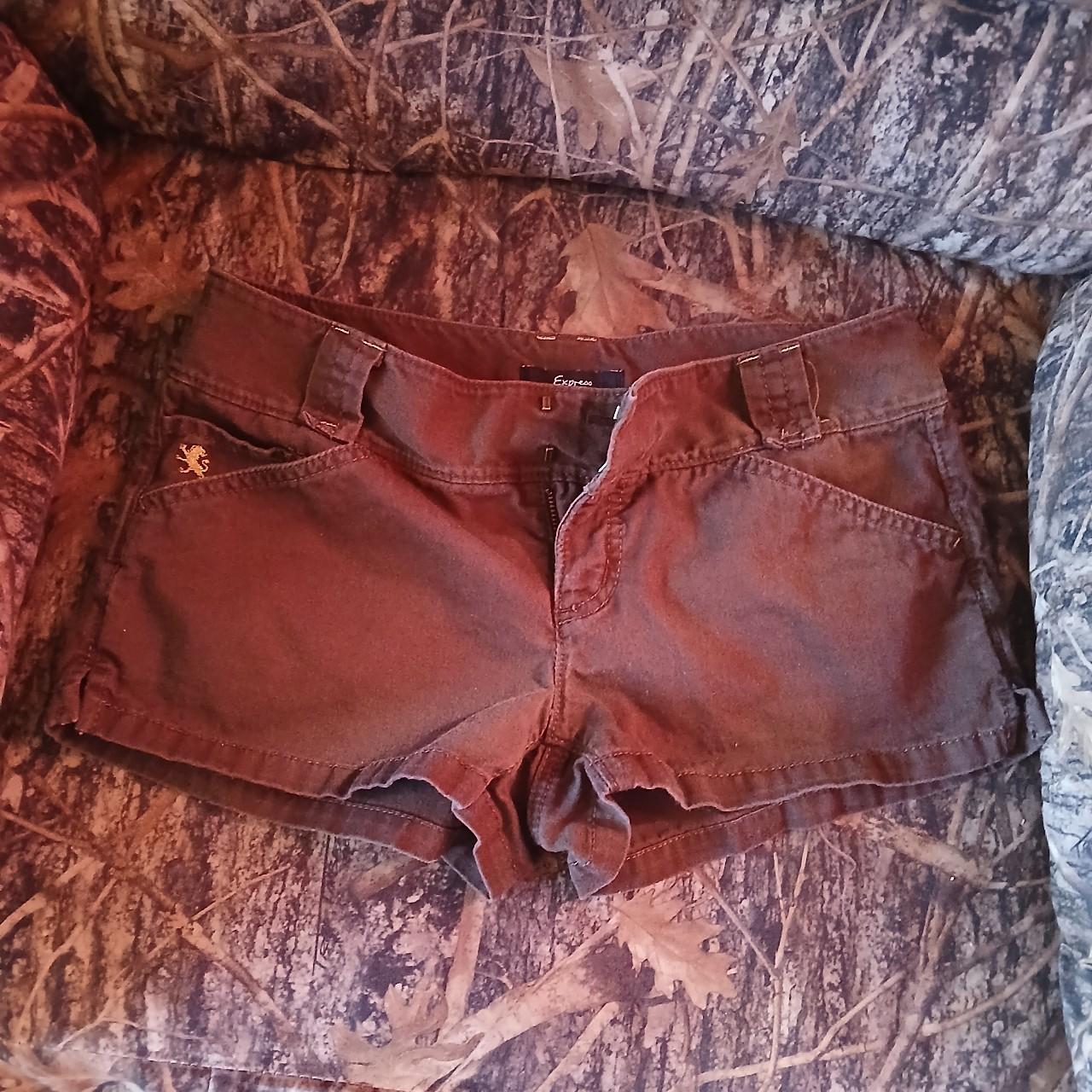 item listed by shelby_gr0unded