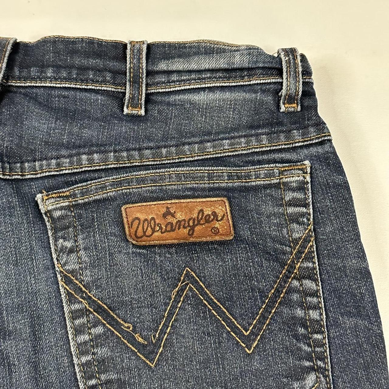 Wrangler vintage dark blue denim jeans size W34... Depop