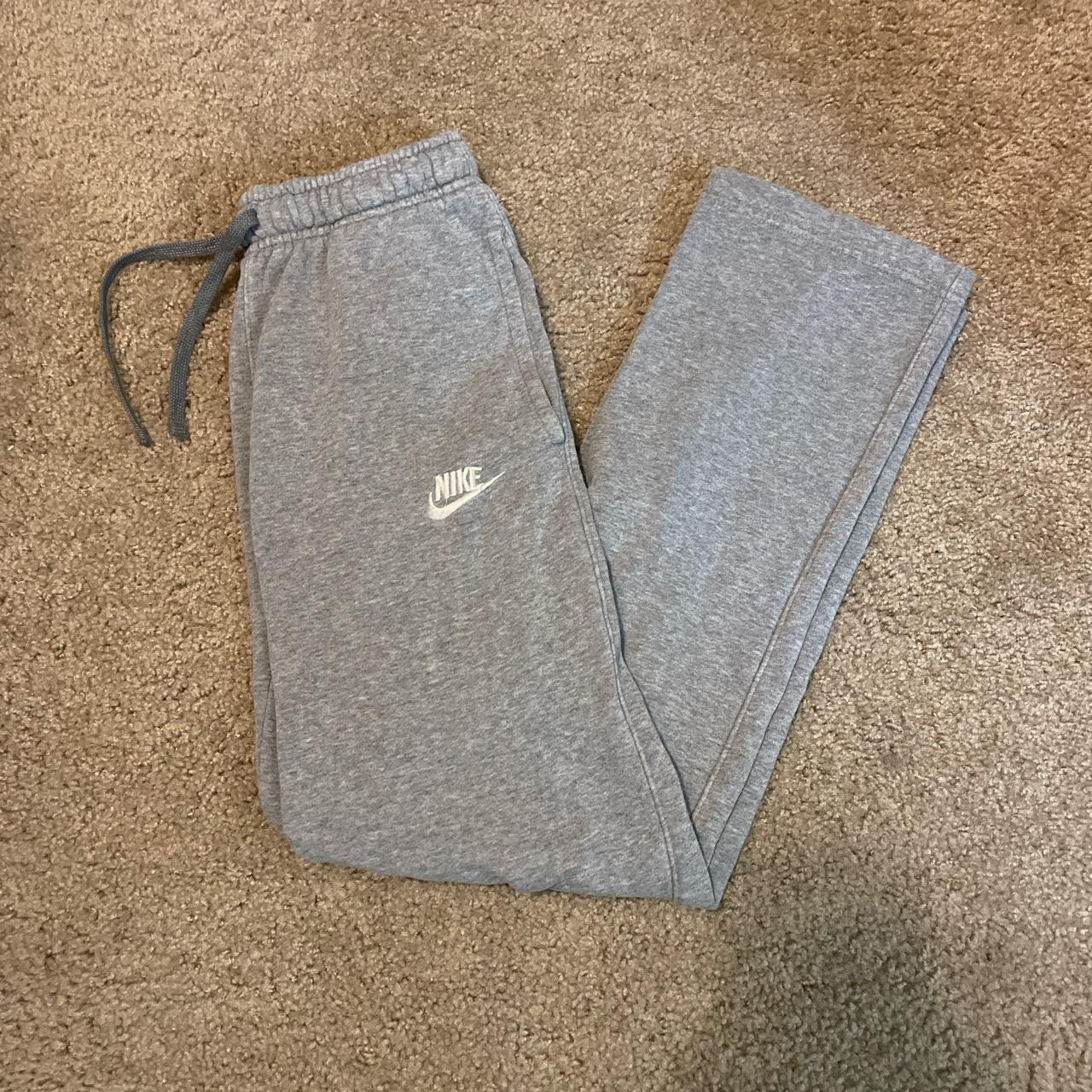 nike sweatpants youth large minor flaws #nike... - Depop