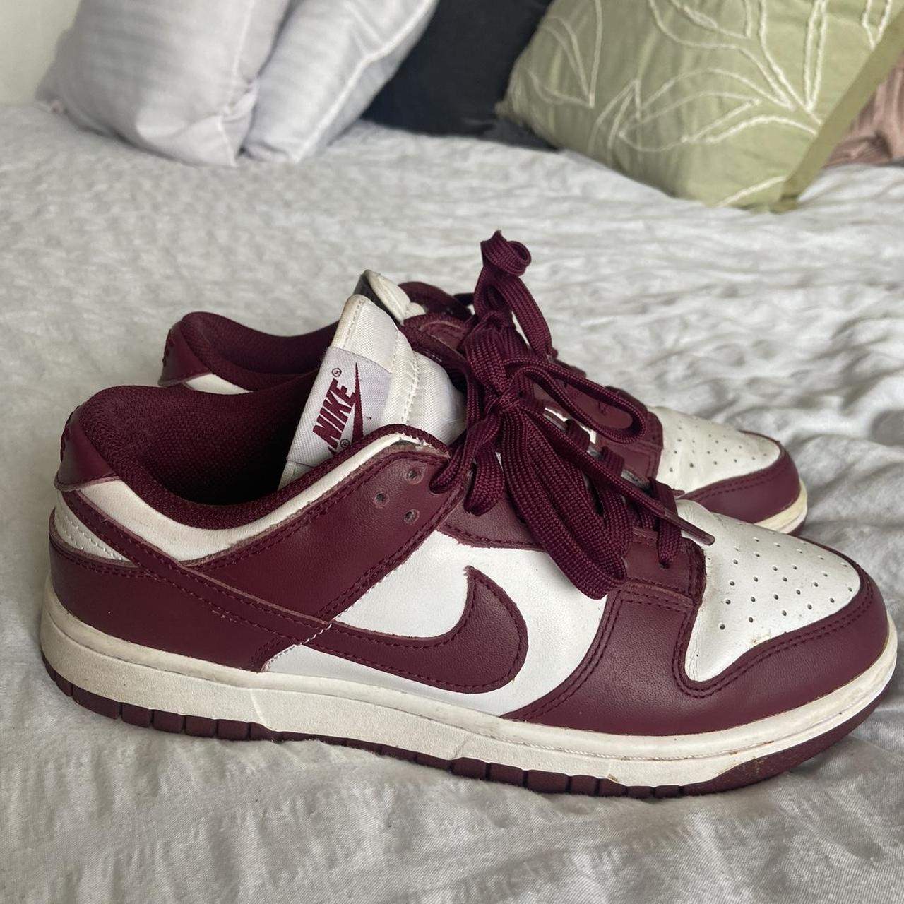 nike dunks bordeaux