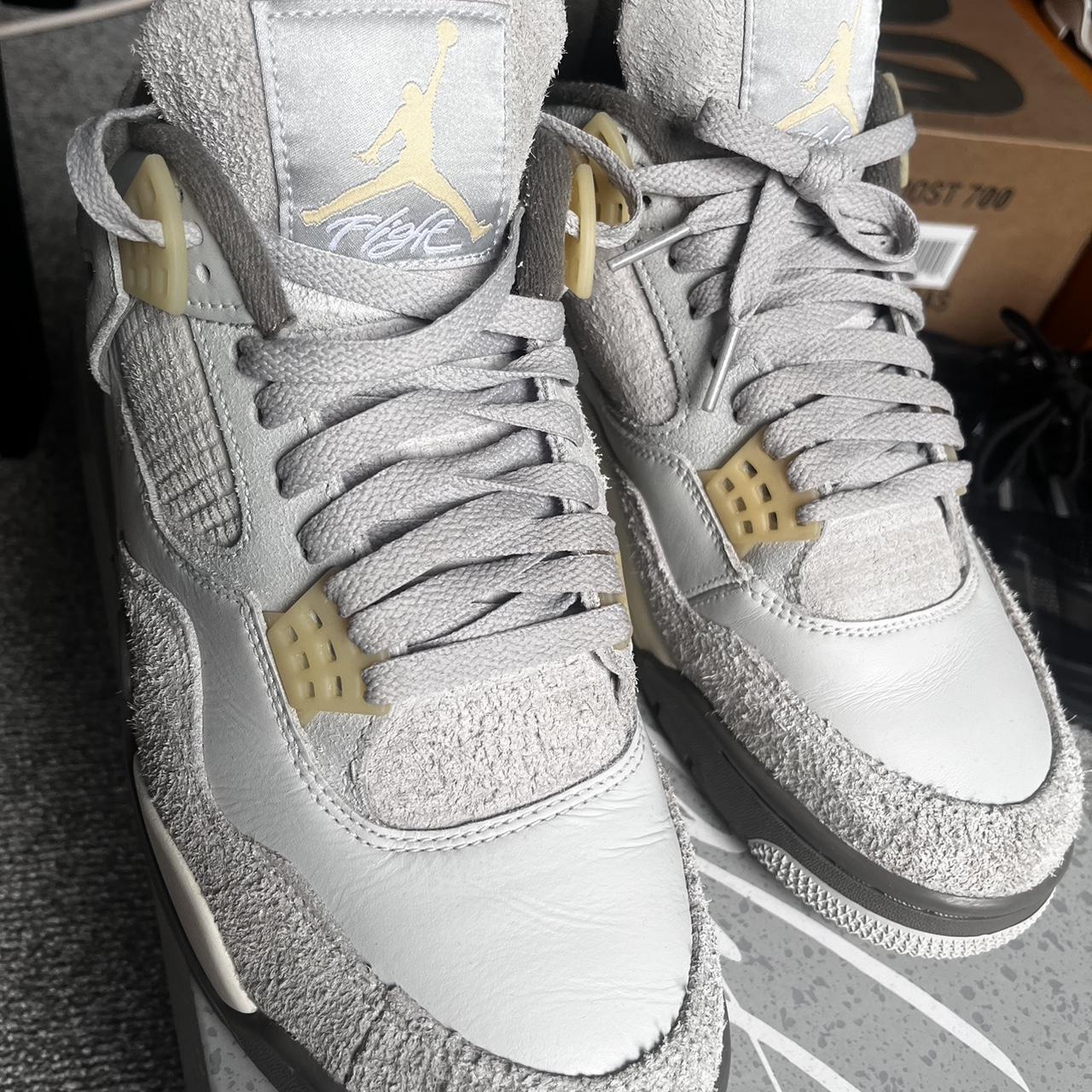 what the 4s footlocker