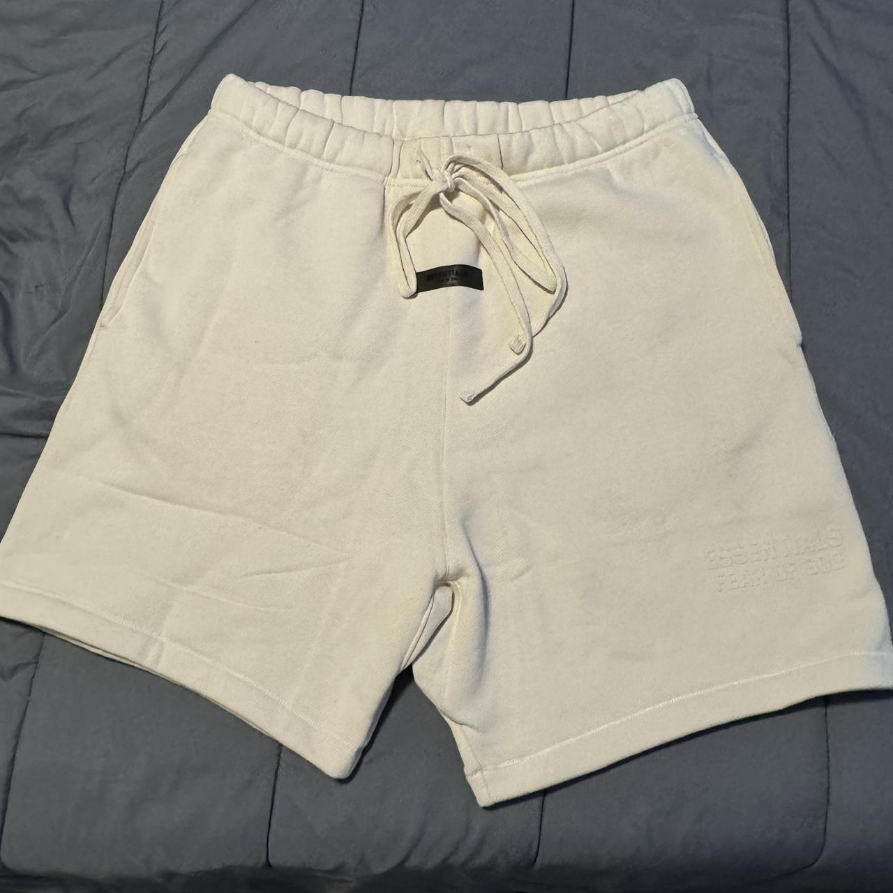 Fear of fashion god essential shorts Egg Shell - Medium