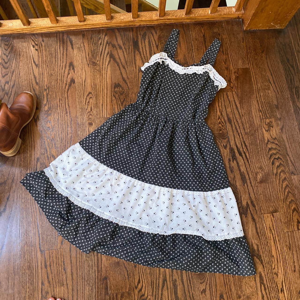 JCPenney Women's Black and White Dress | Depop