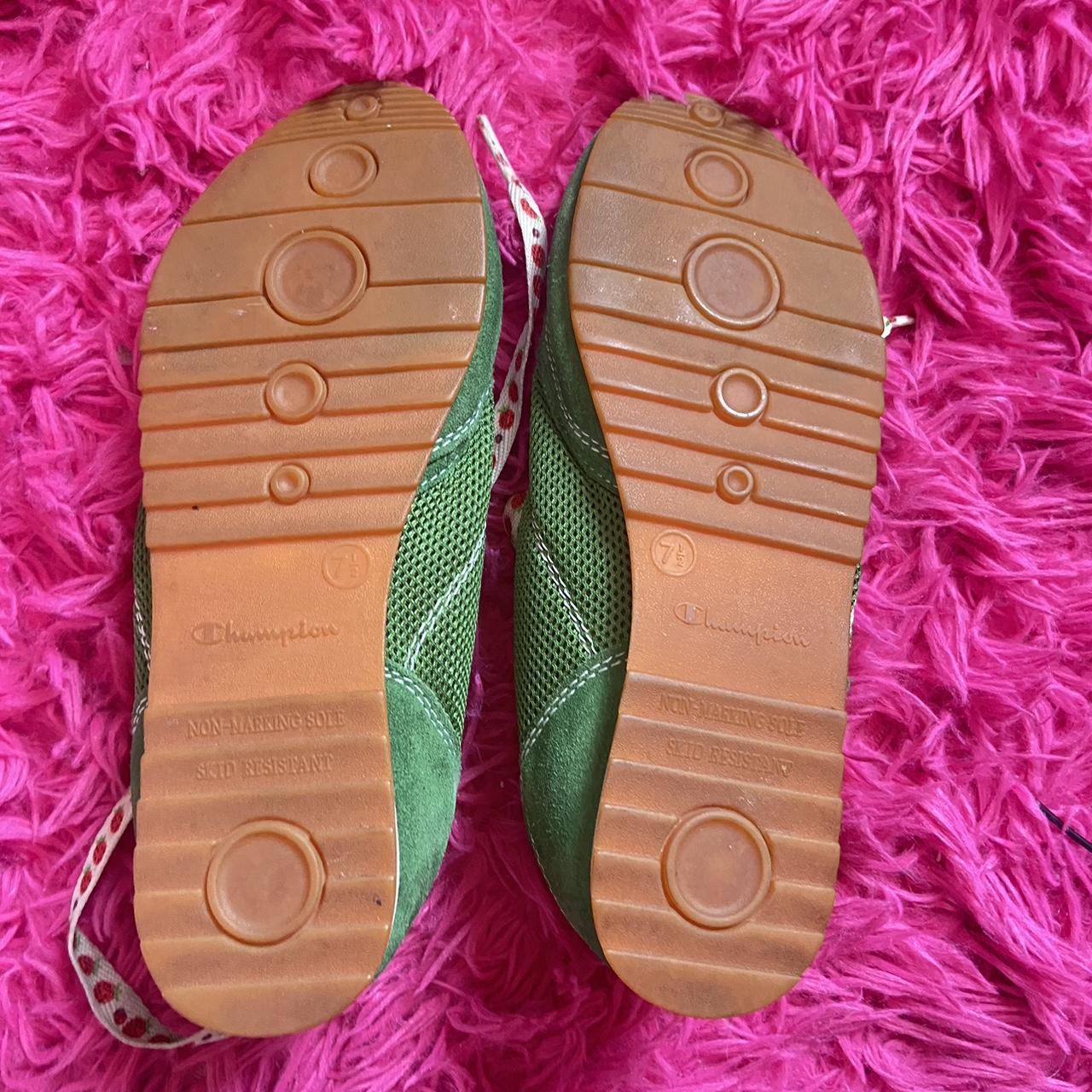 champion white tennis shoes