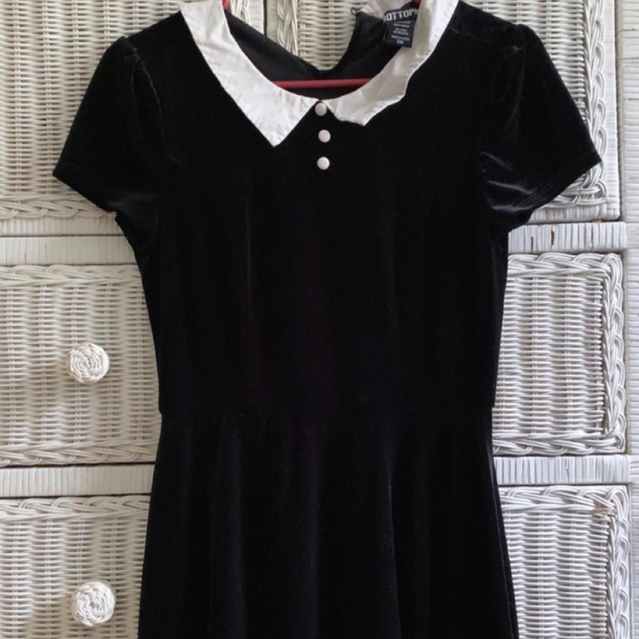 Wednesday addams 2024 dress hot topic