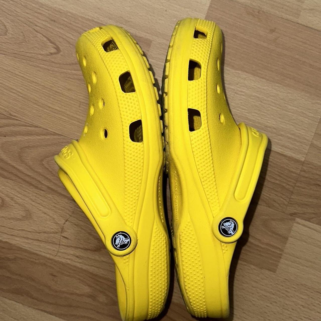 Crocs Men's Yellow Clogs (2)