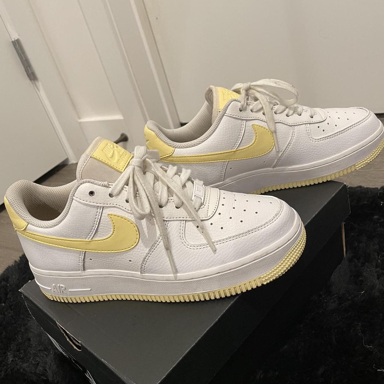 womens air force one tennis shoes