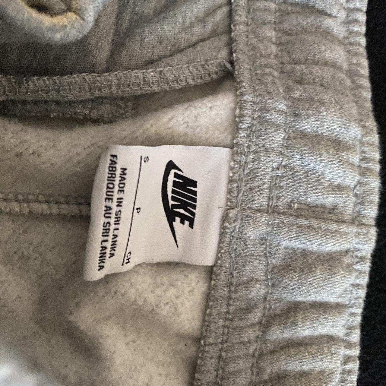 mens grey nike bottoms