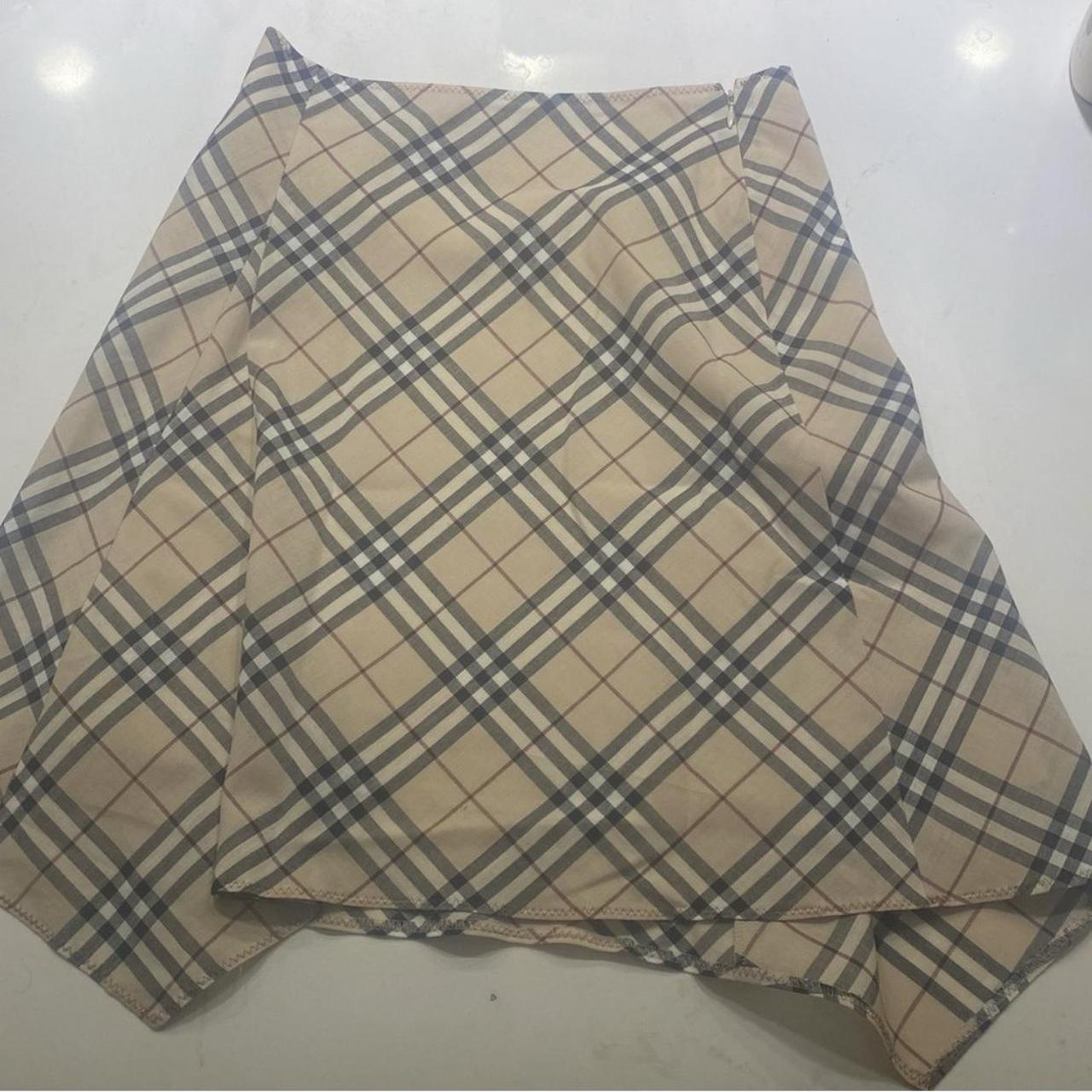 Burberry Women's Skirt | Depop