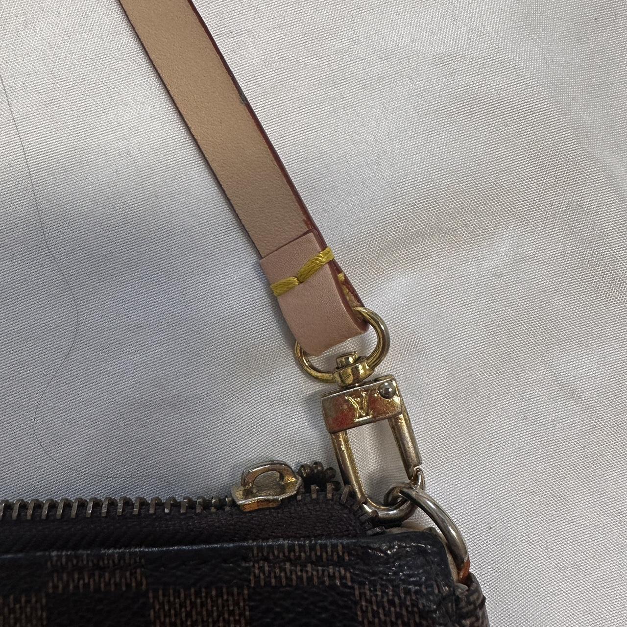 Louis Vuitton Hand Bag (Broken Zipper, Easy Fix) Depop