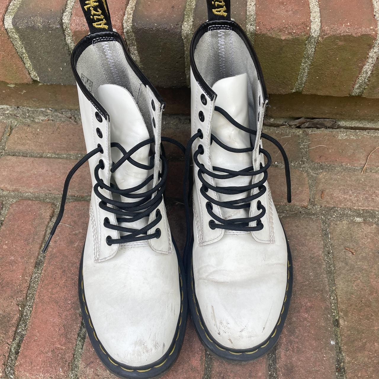 Do white doc martens cheap get dirty