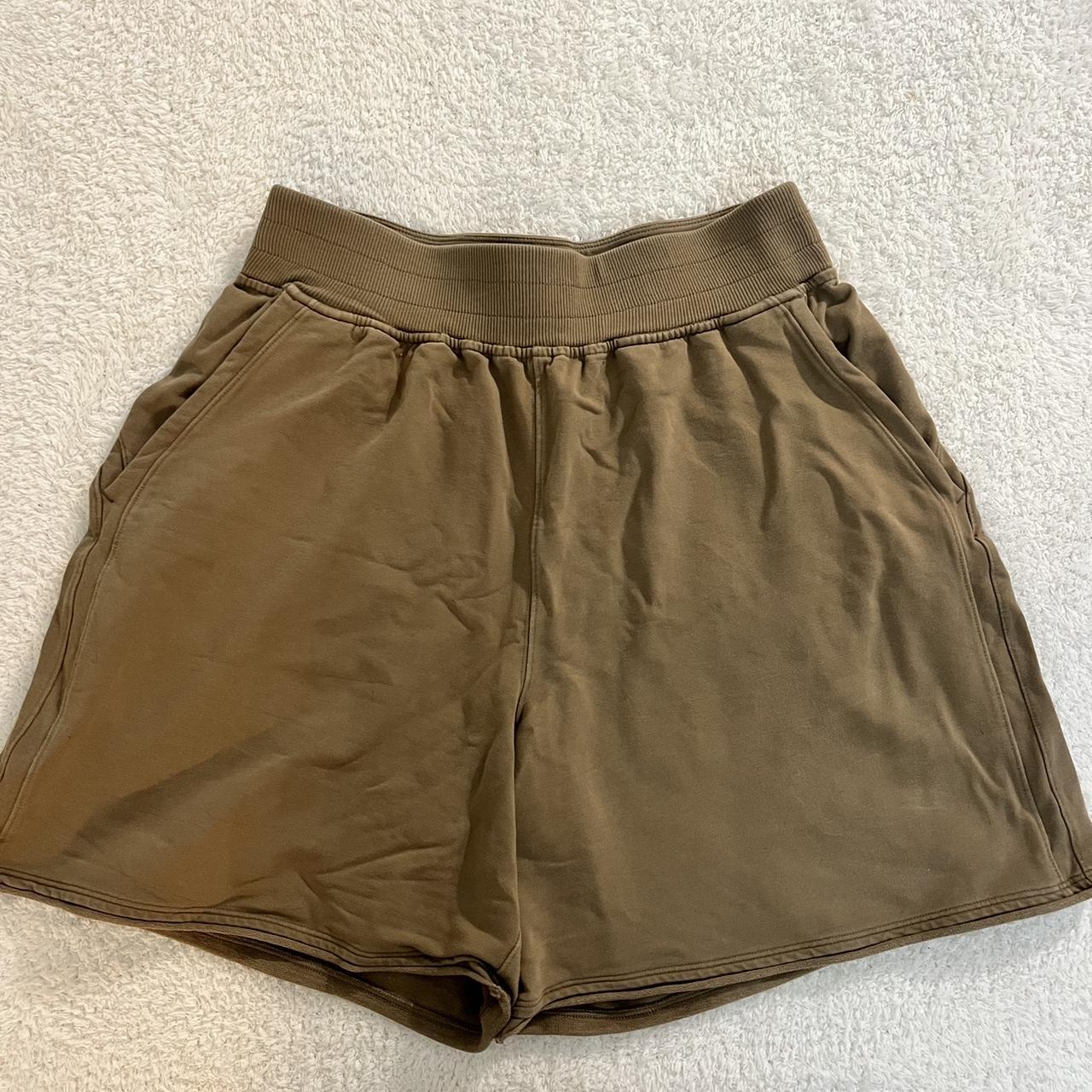 LULULEMON size 8 brown lounge shorts open to - Depop