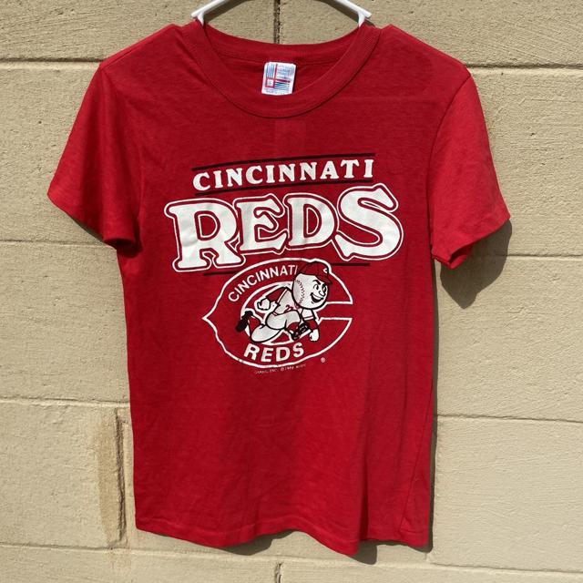 Vintage 1988 Cincinnati Reds baseball tee Size small - Depop