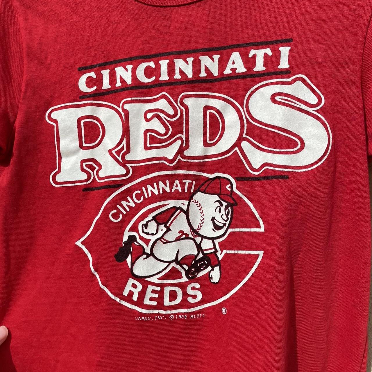 Vintage 1988 Cincinnati Reds baseball tee Size small - Depop