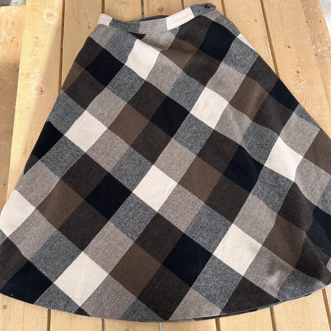 Light black and white hotsell plaid skirt