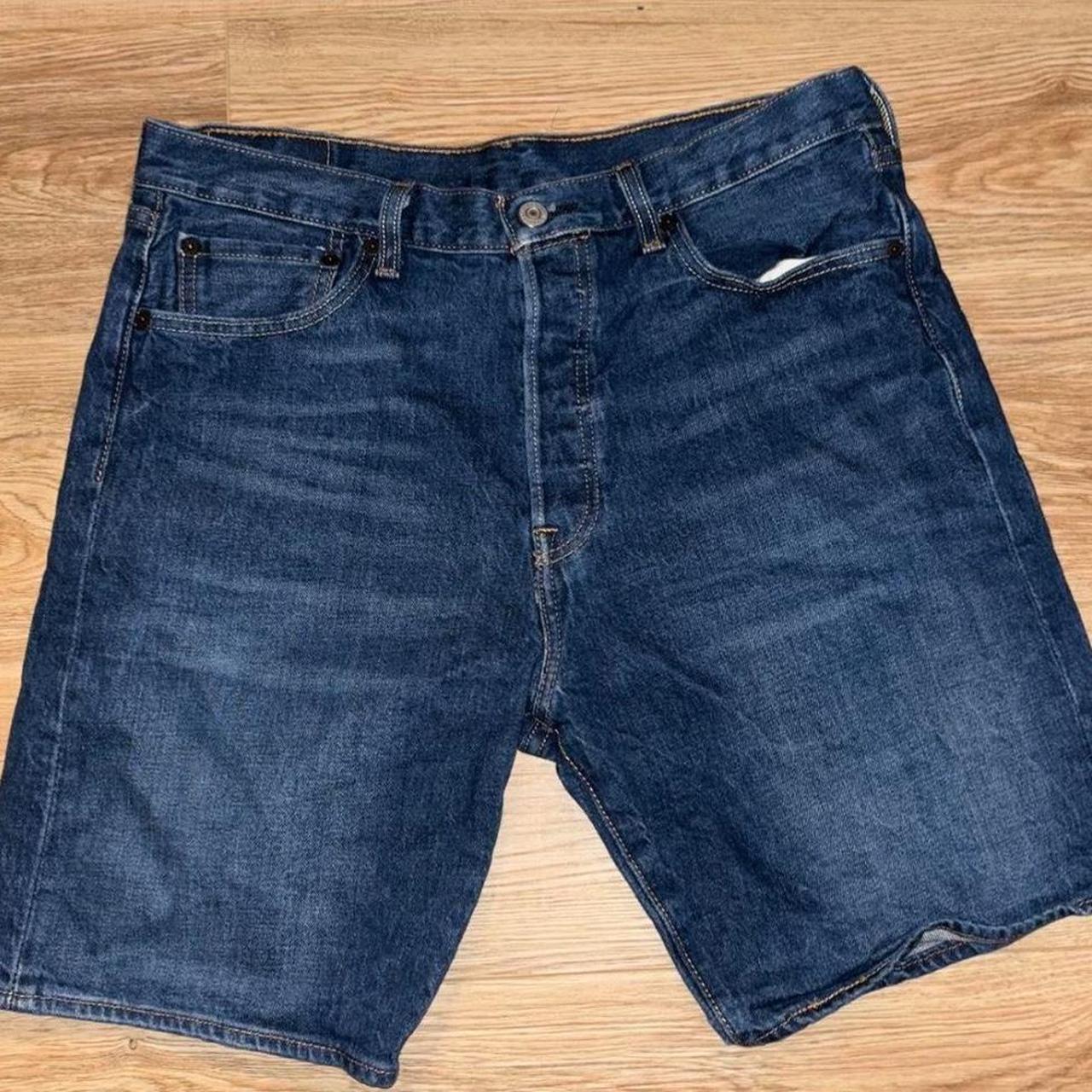 item listed by trendyclothesco14