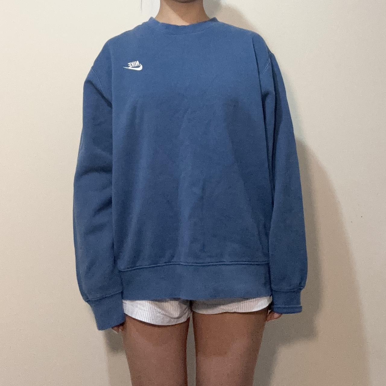 light blue nike sweatshirt mens