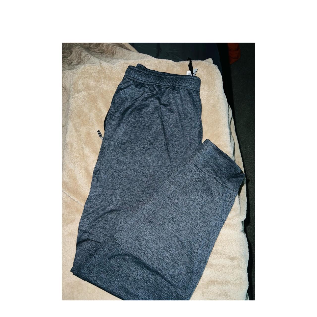Mens asics joggers size XL Preowned Depop