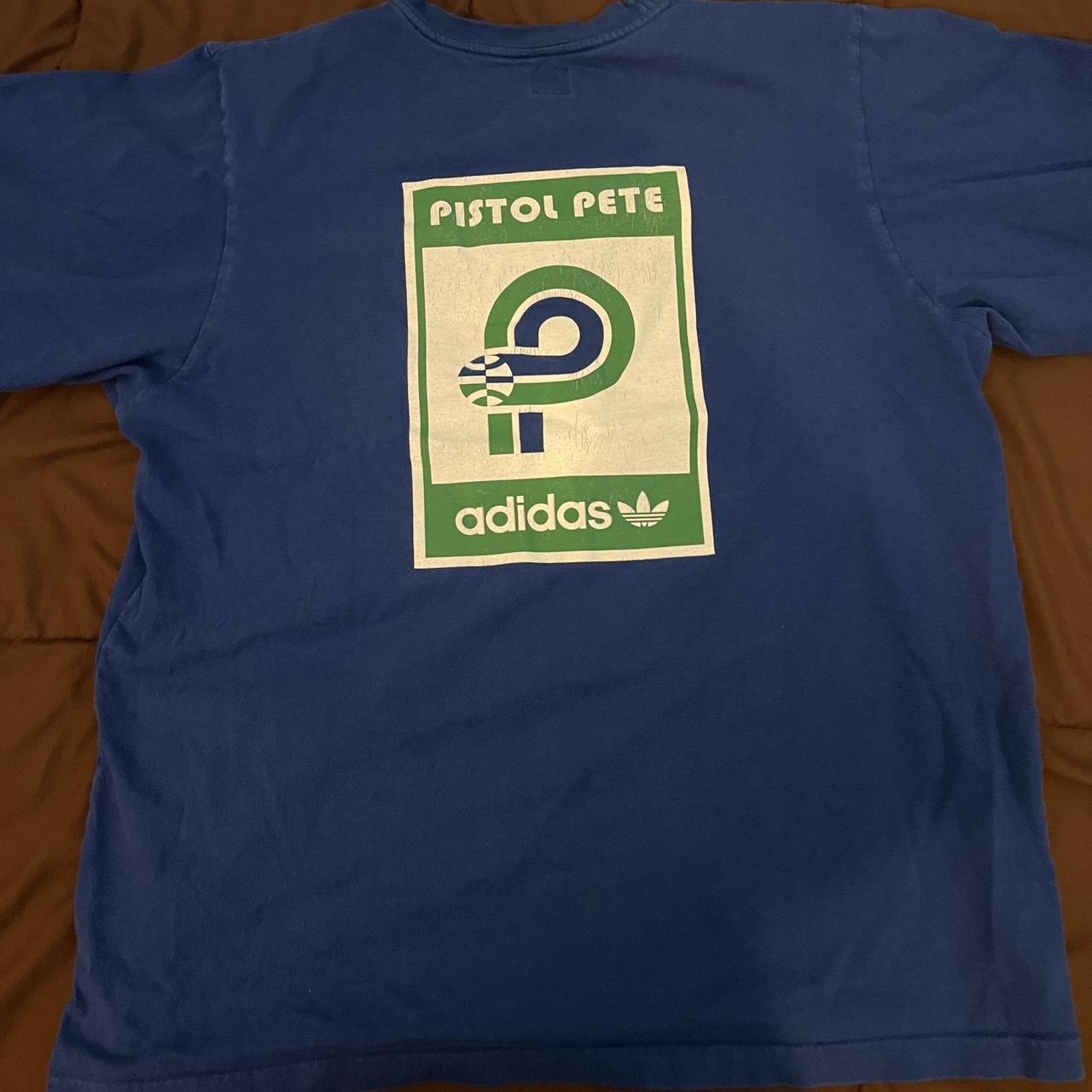 vintage adidas pistol pete tee. size L but fits like