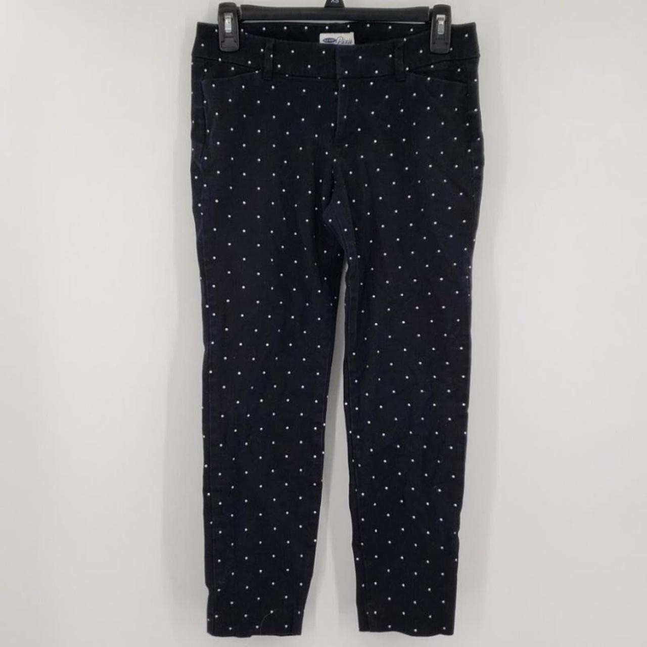 Old Navy polka dot Pixie Pants mid rise. Excellent - Depop