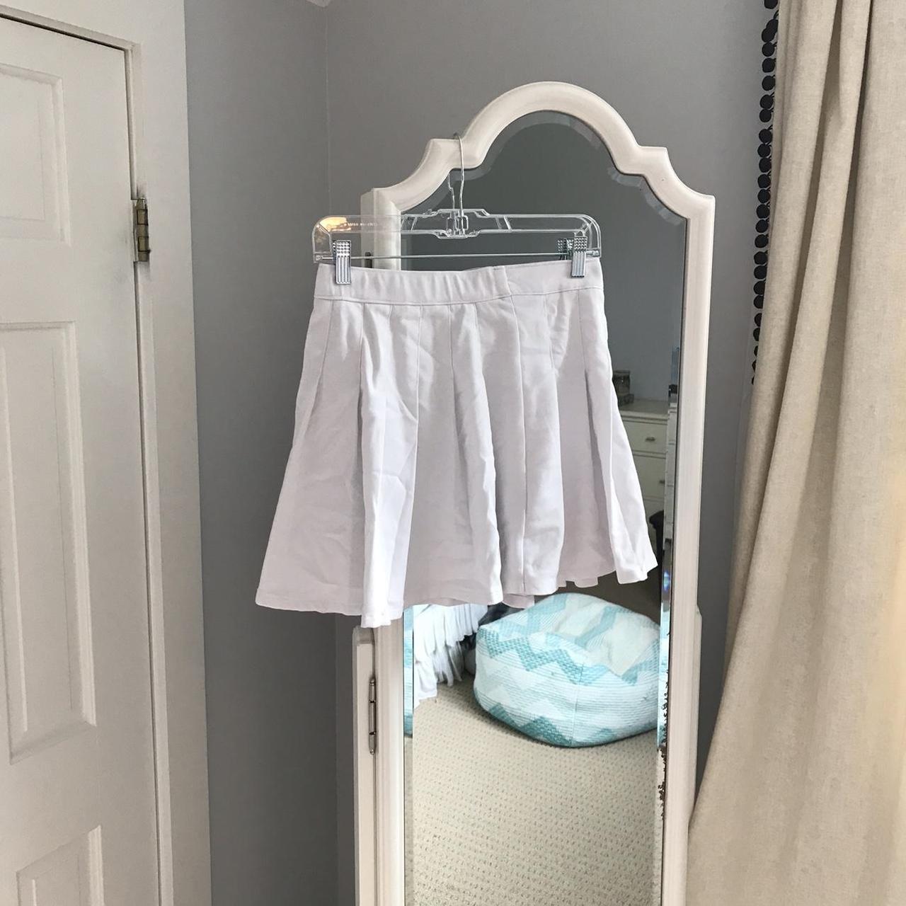 Hollister White Pleated Tennis Skirt •Lightly... Depop