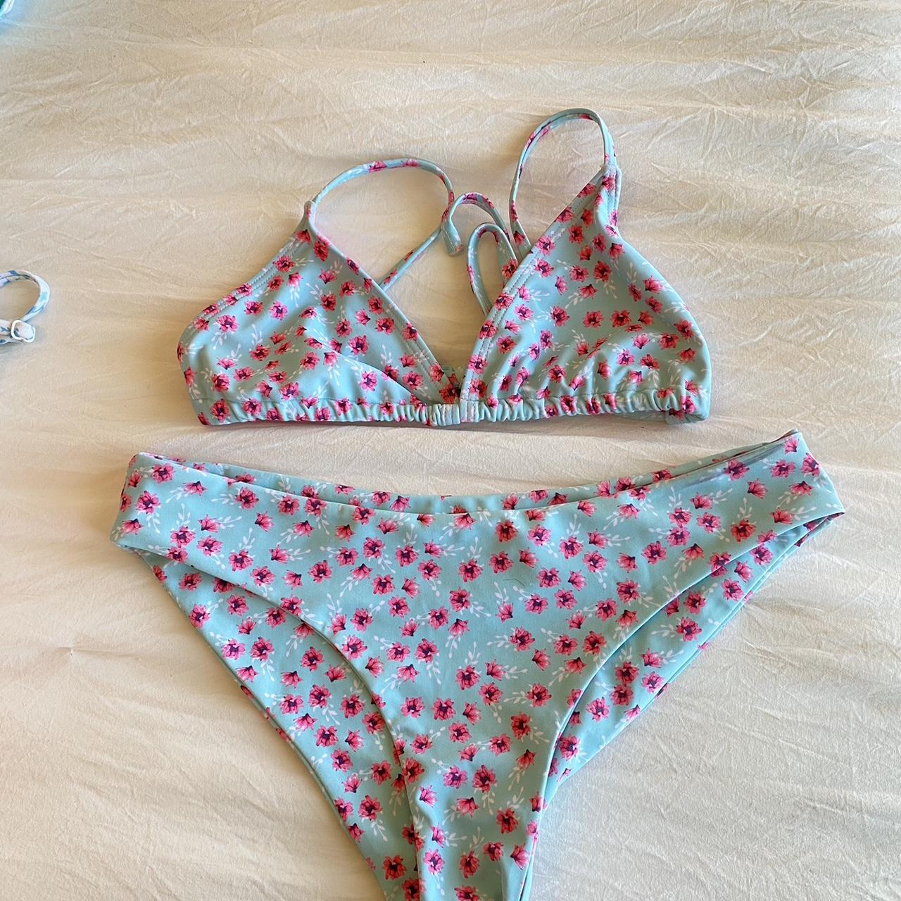 Kulani kinis bikini -never worn -size small -the... - Depop